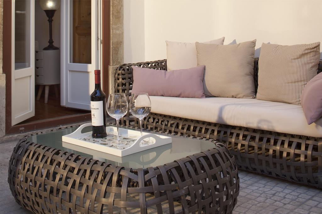 Lisbon Rentals Real Esterno foto